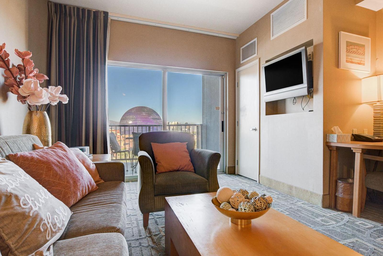 Modern Oasis Steps Away From The Las Vegas Strip Exterior photo